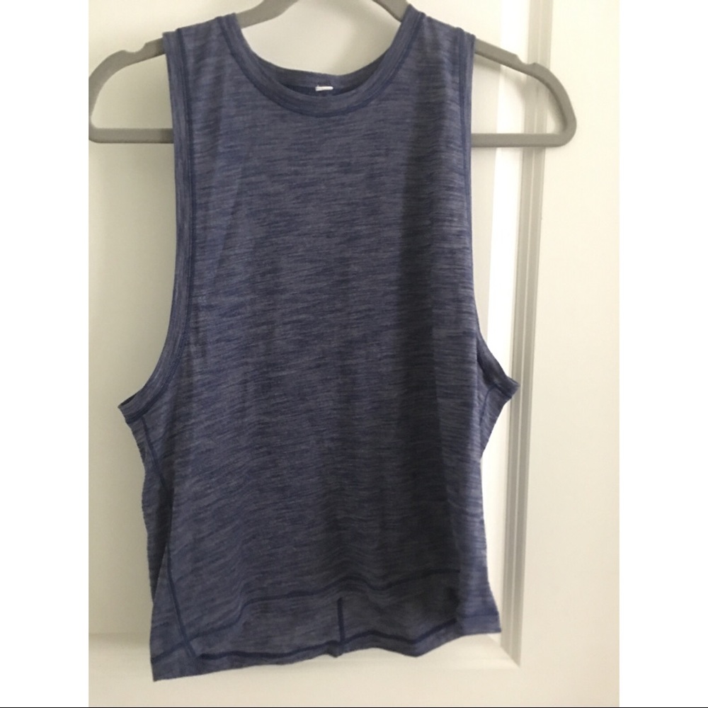 Lululemon women’s blue tank
